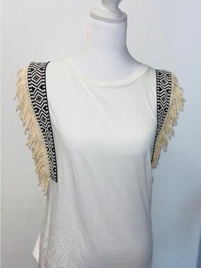 Ivory Fringe-Trim Sleeveless Tank Top with Geometric Accent